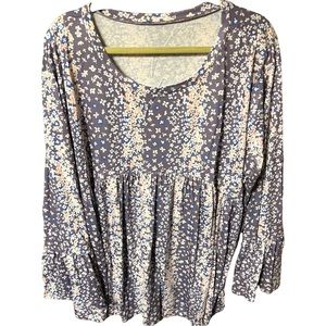 NWOT flair sleeves Baby Doll top with French lilac floral print, Sz 3X Imported